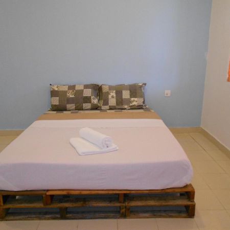 Perintis Motel Cenang Пантай Ченанг Екстериор снимка