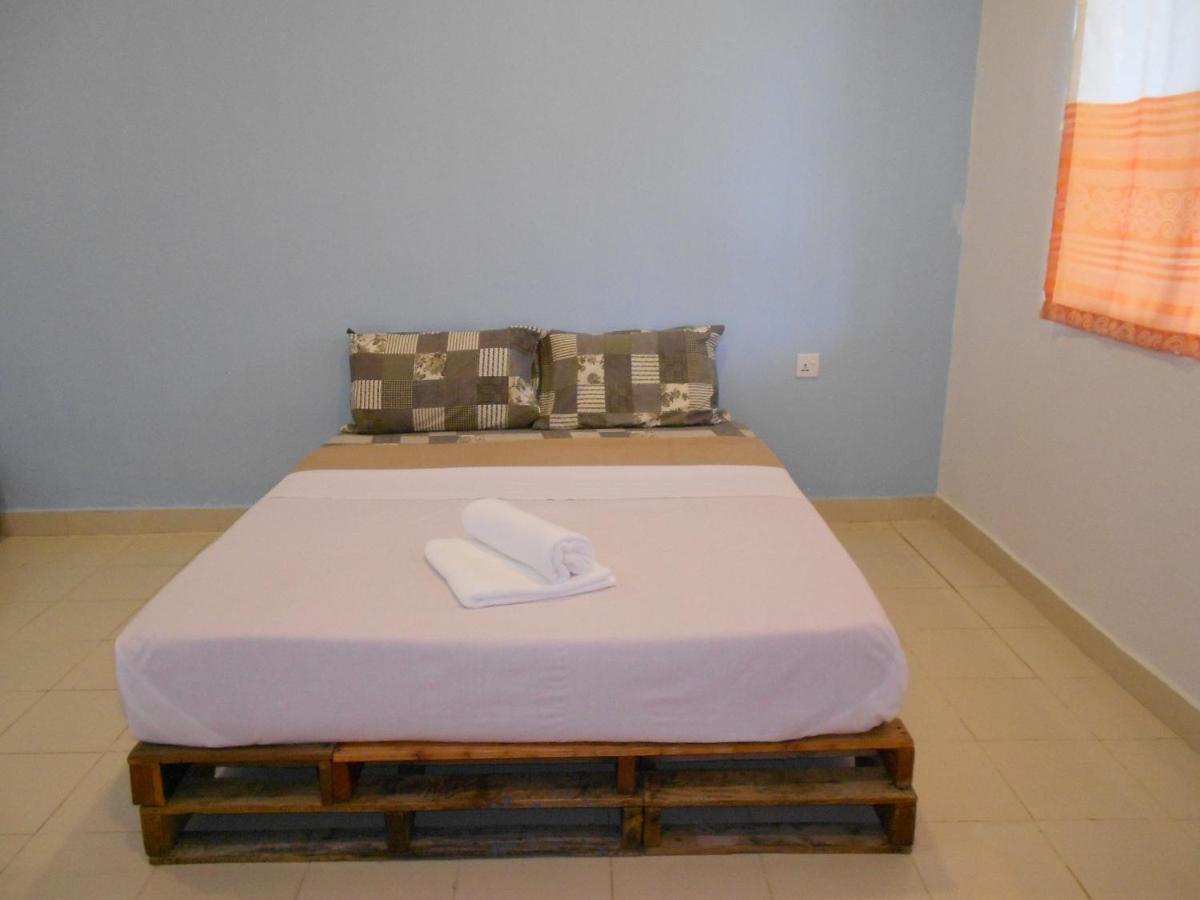 Perintis Motel Cenang Пантай Ченанг Екстериор снимка