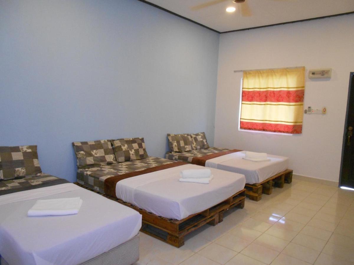 Perintis Motel Cenang Пантай Ченанг Екстериор снимка