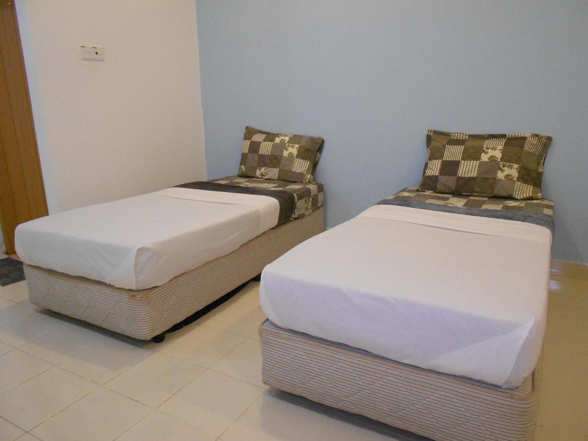 Perintis Motel Cenang Пантай Ченанг Екстериор снимка